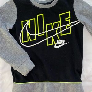 Boy crewneck sweatshirt